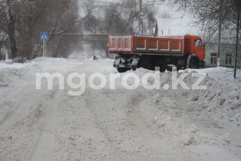 185 тысяч кубометров снега вывезли с улиц Уральска