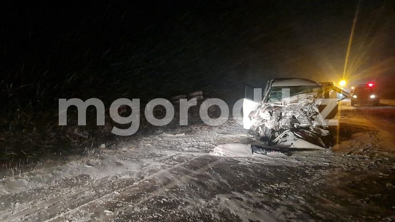 Мужчина погиб при столкновении Toyota со снегоуборочной машиной в Актюбинской области