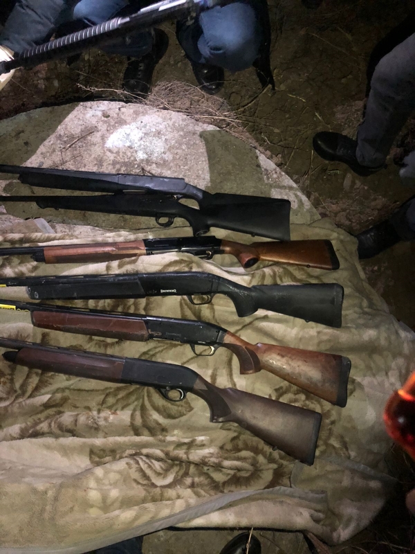 Задержаны двое подозреваемых в нападении на оружейные магазины и аэропорт Алматы