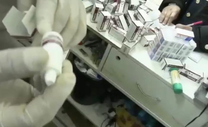Трамадол и тропикамид незаконно продавали в аптеке Уральска