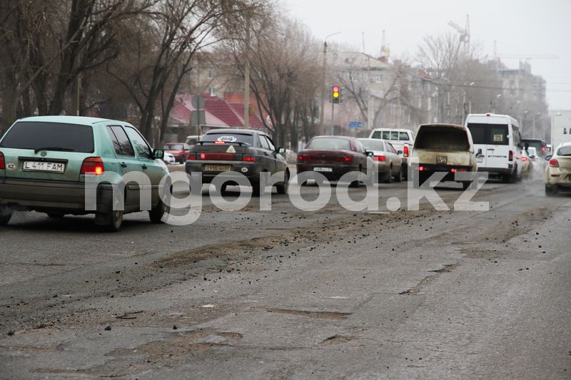 В Уральске на проспекте Абулхаир хана начинается ремонт