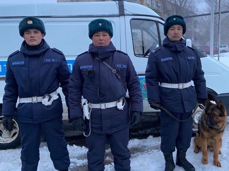 Мужчину, разгуливающего по Уральску с пистолетом, задержали гвардейцы