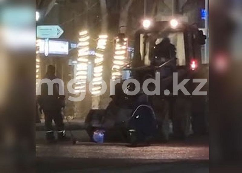В Уральске ночью латали дороги накануне приезда премьер-министра