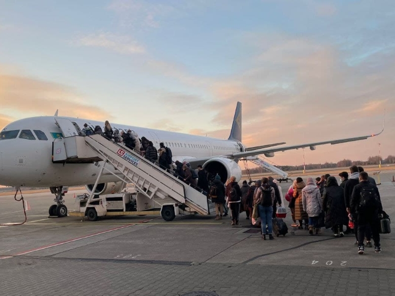 Ещё 155 казахстанцев вывезли из Украины репатриационным рейсом