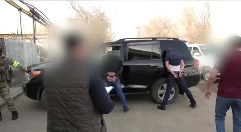 400 тысяч тенге ежемесячно вымогали у предпринимателя в Актобе