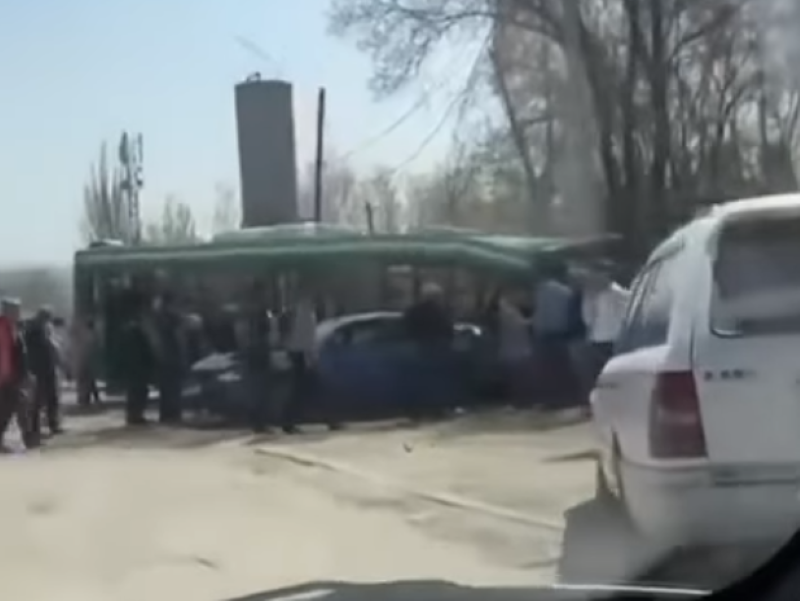 Массовое ДТП в Алматинской области: в аварии пострадали 12 человек