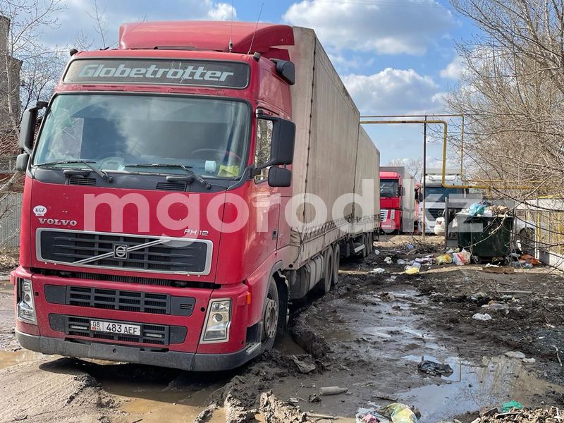 Массовое скопление фур в Уральске вызвало недовольство горожан