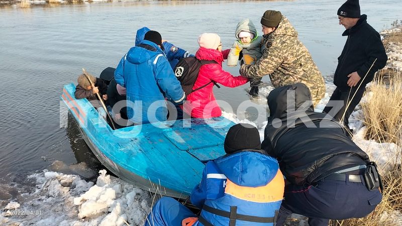 25 домов затопило в селе ЗКО. Жителей могут эвакуировать