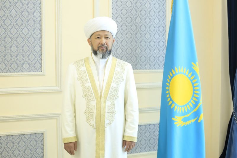 Верховный муфтий поздравил казахстанцев с праздником Ораза айт