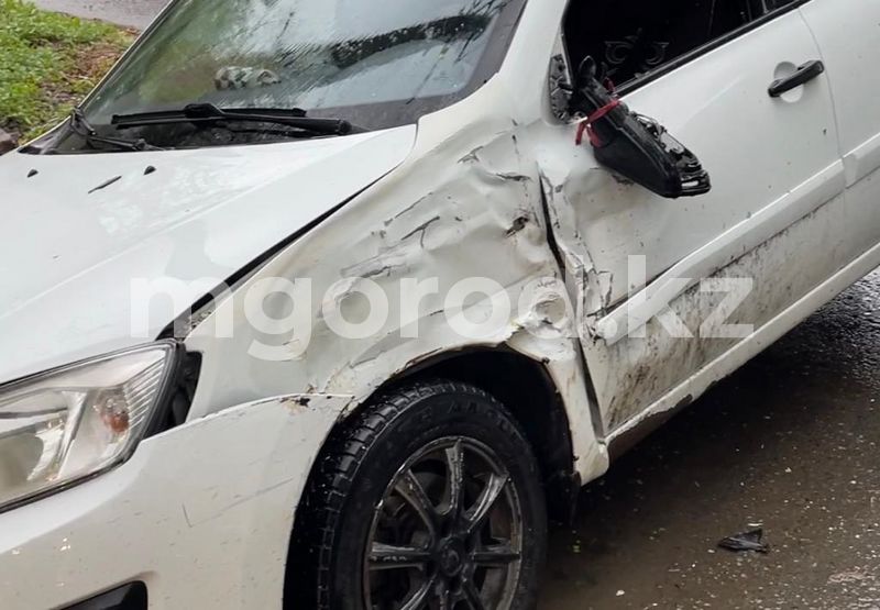 В ЗКО пять человек пострадали в аварии