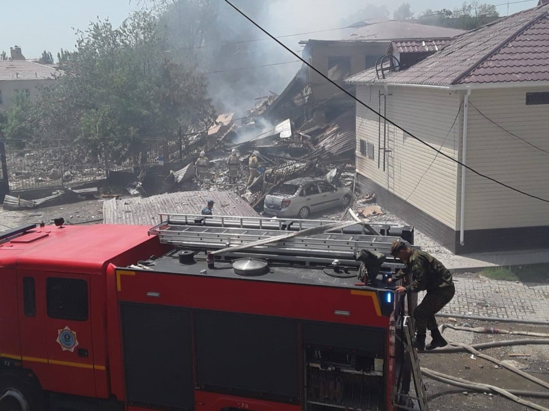Возле роддома в Шымкенте произошёл взрыв. Трое погибли