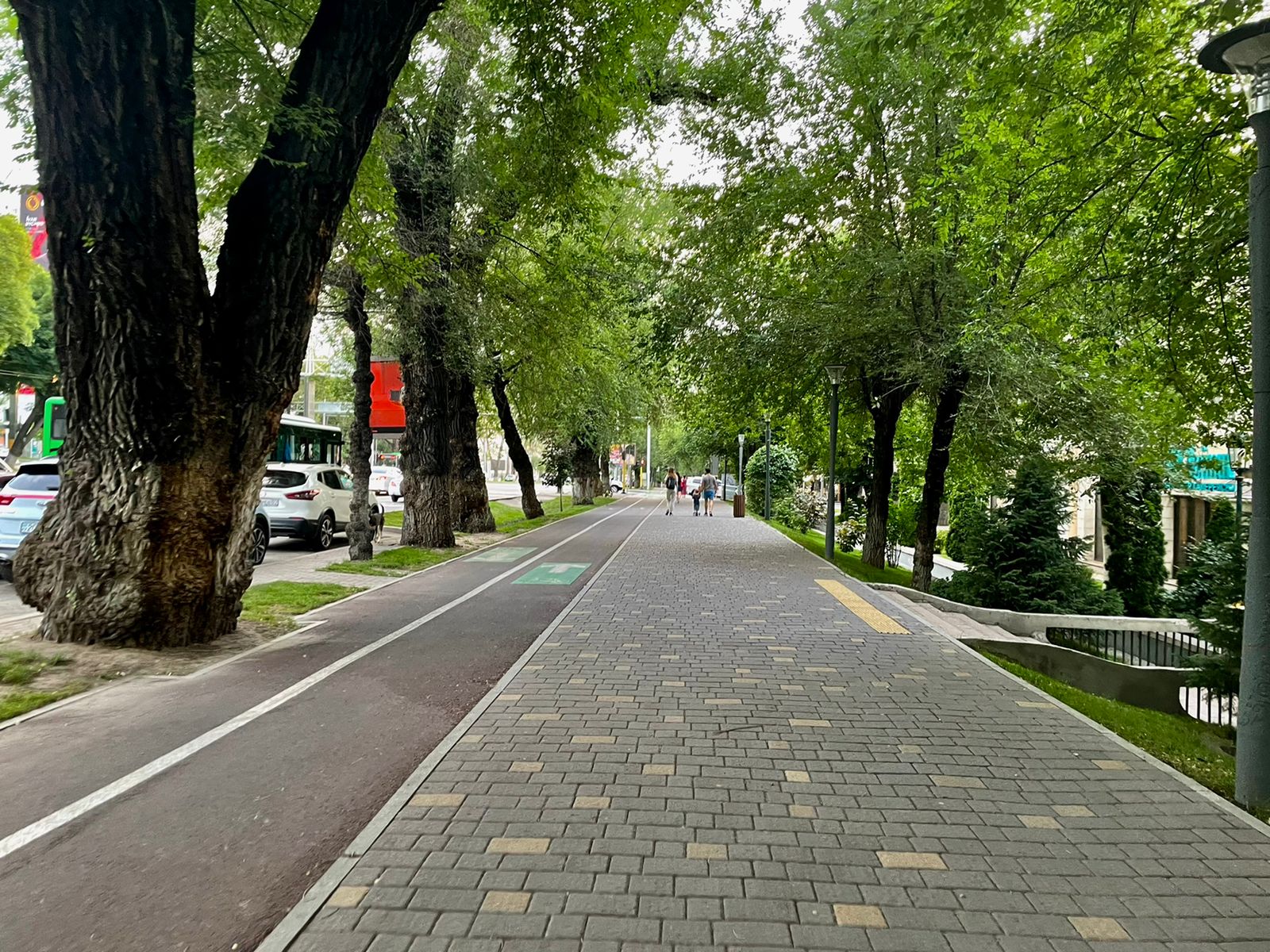 В Алматы ограничат этажность зданий выше проспекта Абая