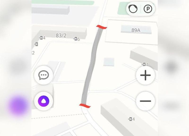 На три недели перекрыли движение по улице в Уральске