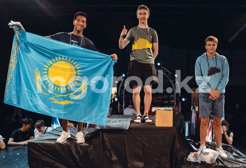Виртуозно владеющий мячом спортсмен из Уральска завоевал серебро на чемпионате мира