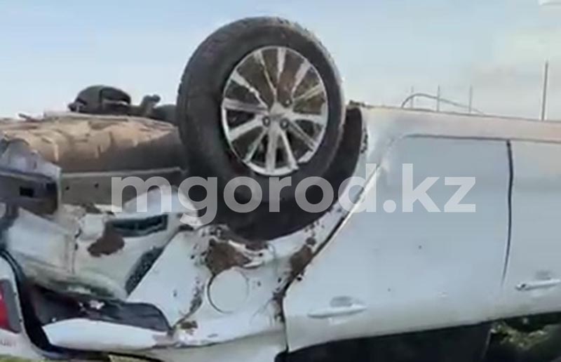 Ребёнок погиб в аварии на трассе в ЗКО