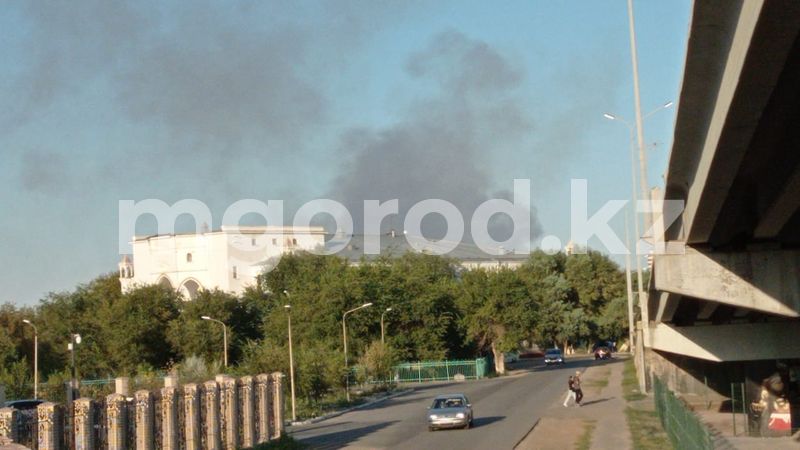 Едкий дым окутал Атырау