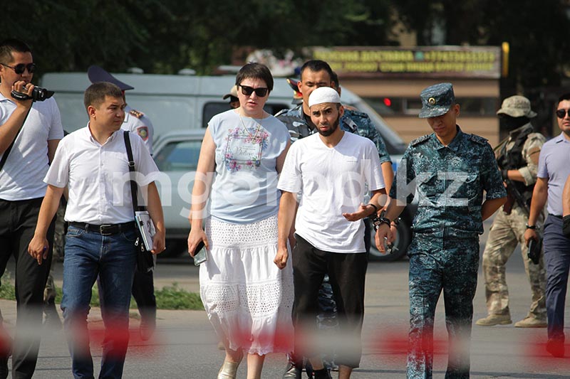 Свидетель рассказал о задержании подозреваемых в убийстве ресторатора в Уральске