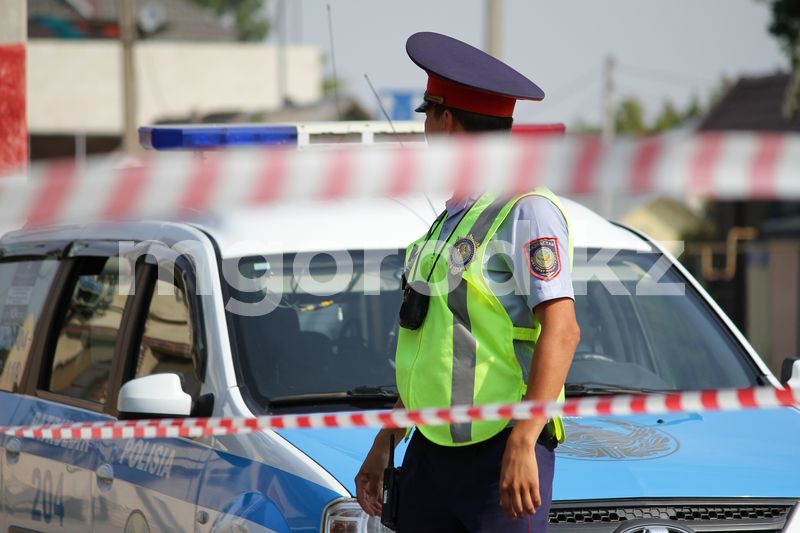 В Атырау пьяный водитель сбил трёх детей и сбежал с места аварии