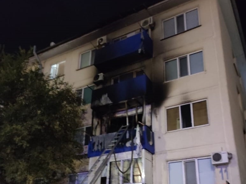 Пожар произошёл ночью в жилом доме в Атырау