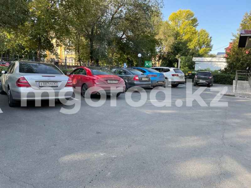 Россияне массово приезжают в Уральск