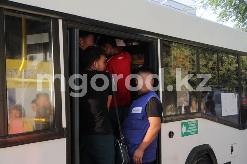 В акимате Уральска прокомментировали нехватку автобусов на городских маршрутах
