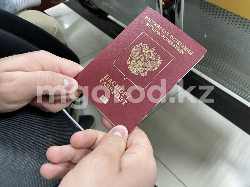 В Уральске иностранцы смогут онлайн бронировать очередь в ЦОН