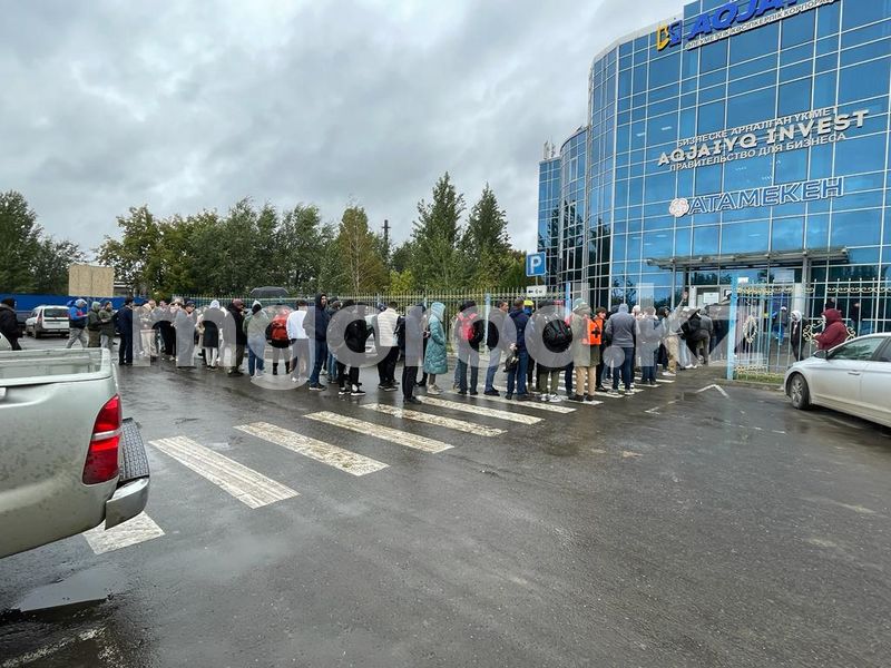 Очереди в ЦОН, ночлег в кинотеатрах: как изменился Уральск с приездом россиян