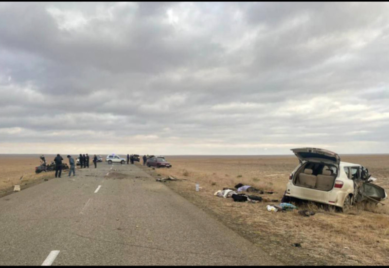 Пять человек погибли в жуткой аварии в Атырауской области