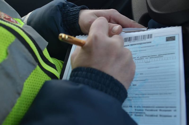 В ЗКО должникам по штрафам грозят водворить автомобили на штрафстоянку