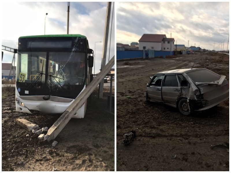 В Атырау автобус после ДТП врезался в бетонный столб