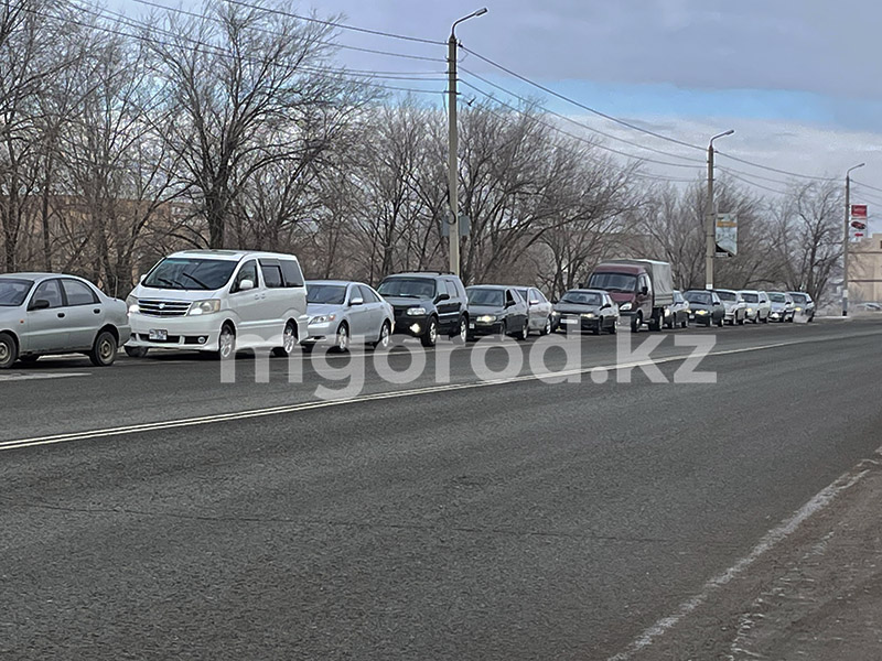 Люди пытаются ввозить авто и окольными путями их узаконить - замминистра МВД Казахстана