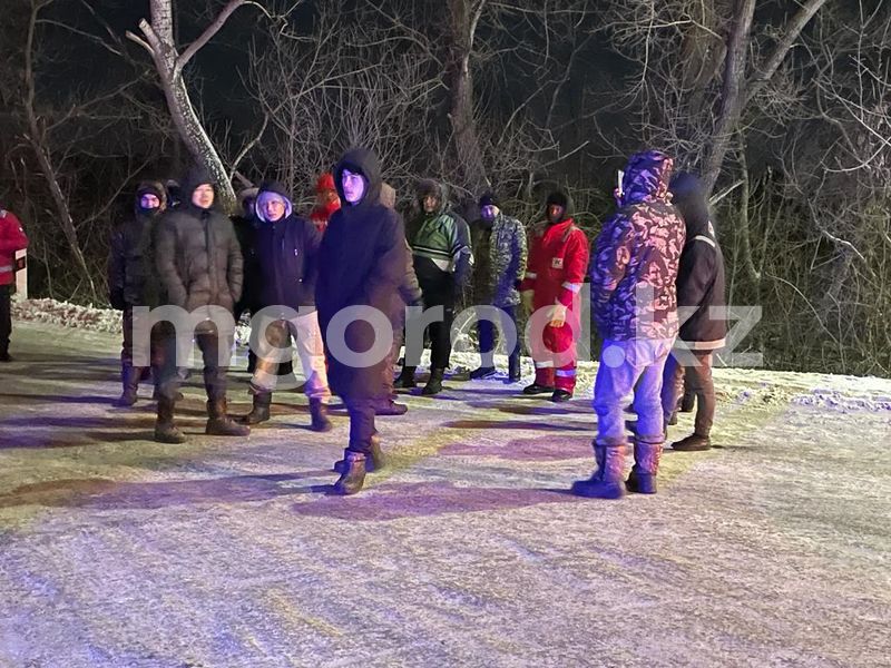 Жители Уральска в -26 вышли на акцию протеста