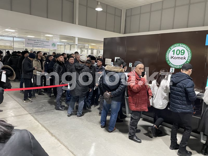 12 иностранных авто легализовали жители ЗКО в первый день акции