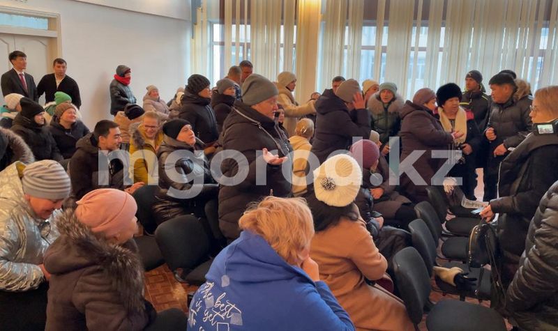 Более полсотни родителей потребовали уволить руководство школы в ЗКО