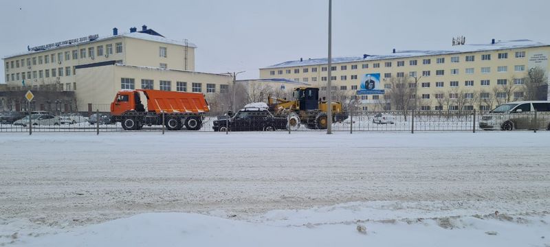 В Атырау наблюдается коллапс из-за сильного бурана