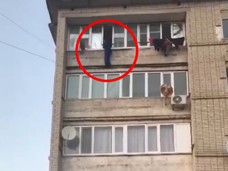 Женщина пыталась покончить с собой в Уральске