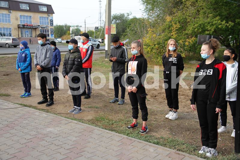 Новую беговую дорожку открыли в Уральске