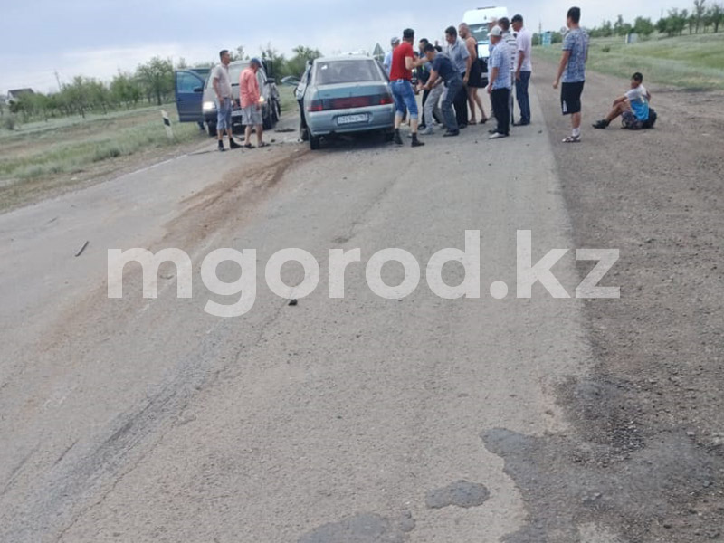 Пять человек попали в реанимацию после ДТП на трассе Уральск-Аксай