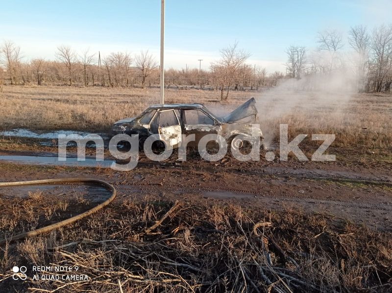 Автомобиль сгорел на автодороге Самара-Шымкент в ЗКО