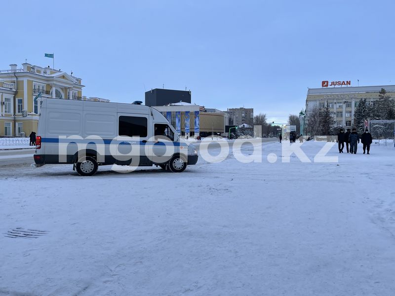 В Уральске на площади Абая проводят задержания