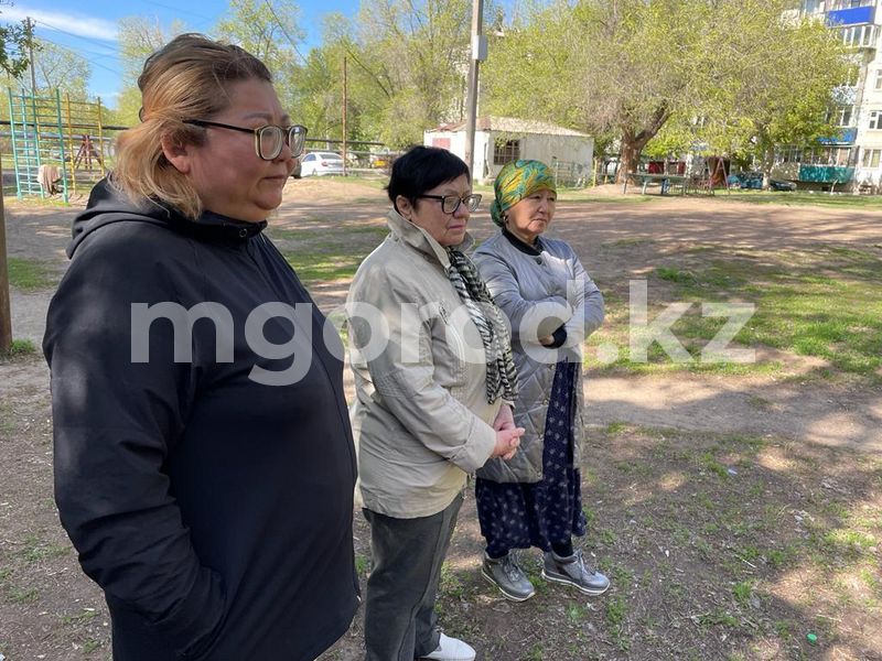 Уральцы просят властей благоустроить двор, в котором живет 101-летняя ветеран ВОВ