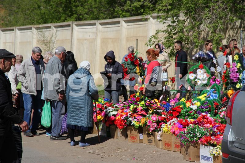 Как отмечают Радоницу в Уральске