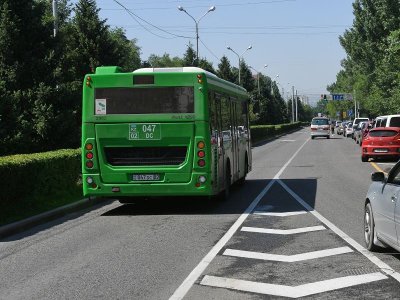 Алматинцам разрешат проезд по автобусной полосе на проспекте Райымбека