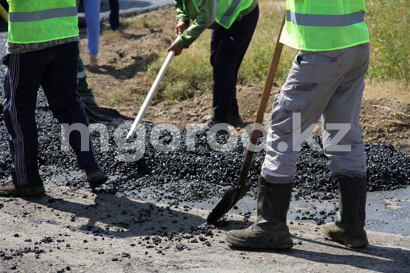 Уральские водители жалуются на затянувшийся ямочный ремонт