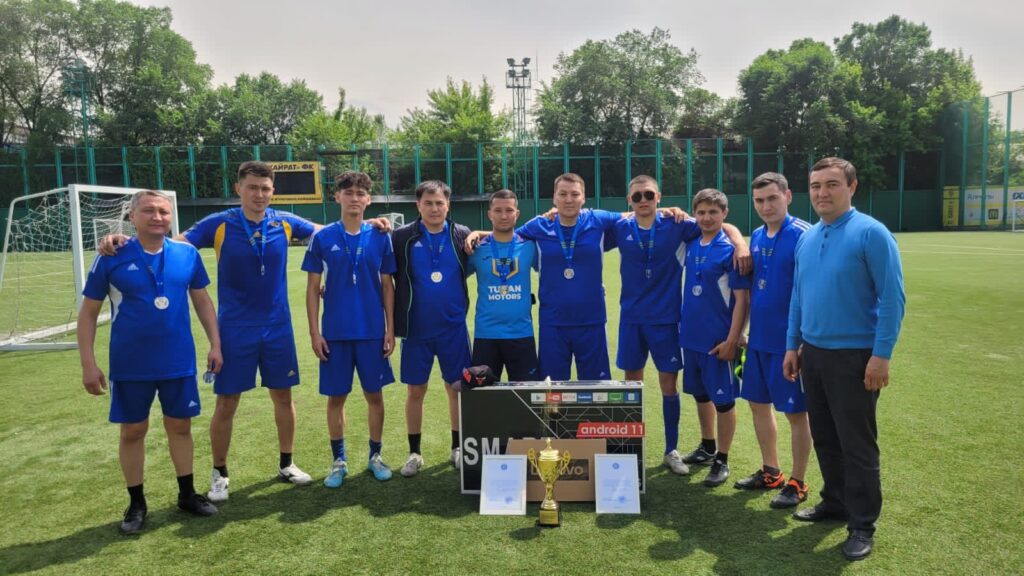 Футбольный турнир среди чиновников провели в