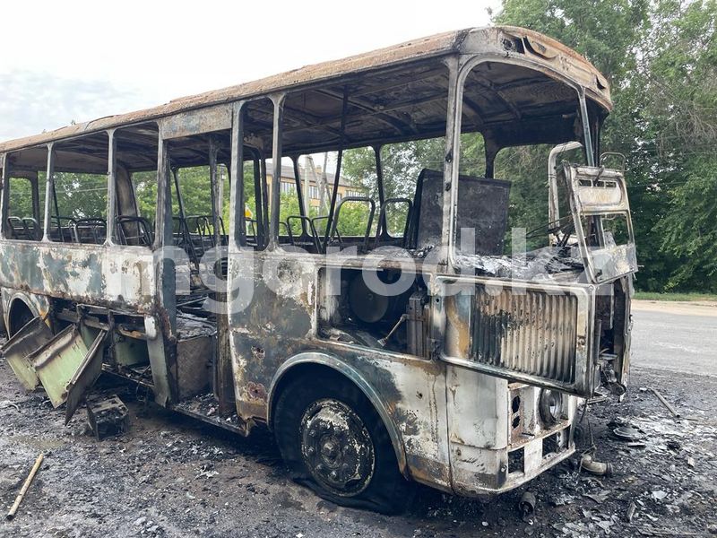 Школьный автобус сгорел в Уральске